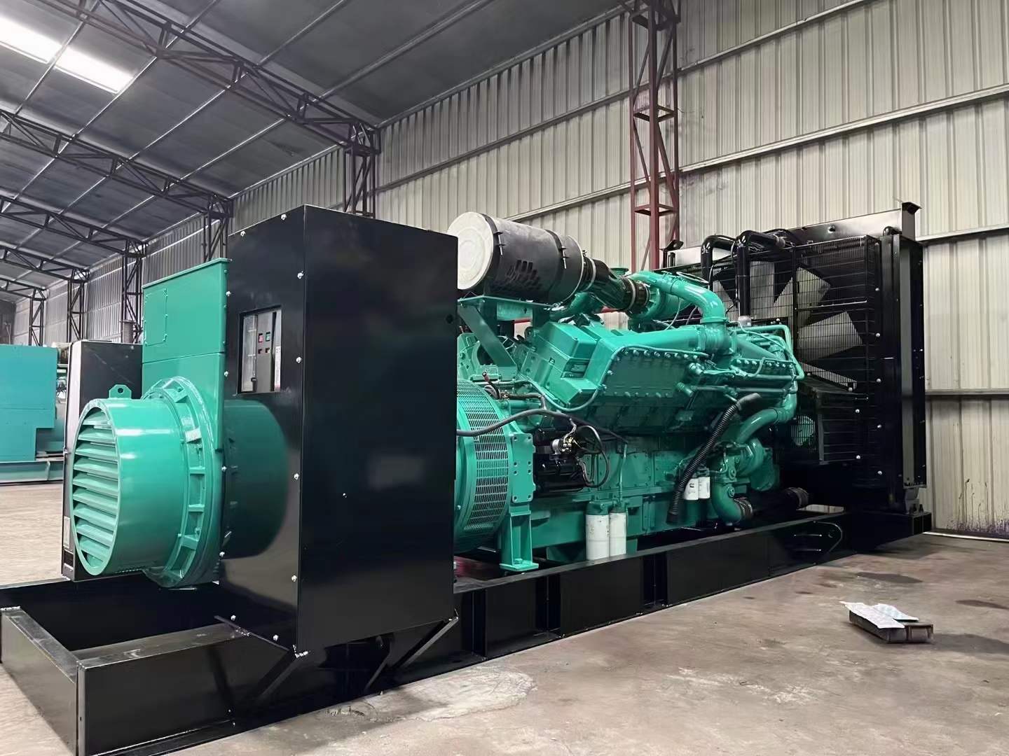 罗山如何评估无功补偿装置的性能和效果？