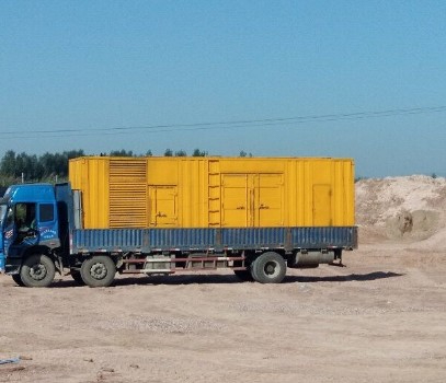 罗山海拔3000m以上地区的变压器外绝缘距离应如何确定？