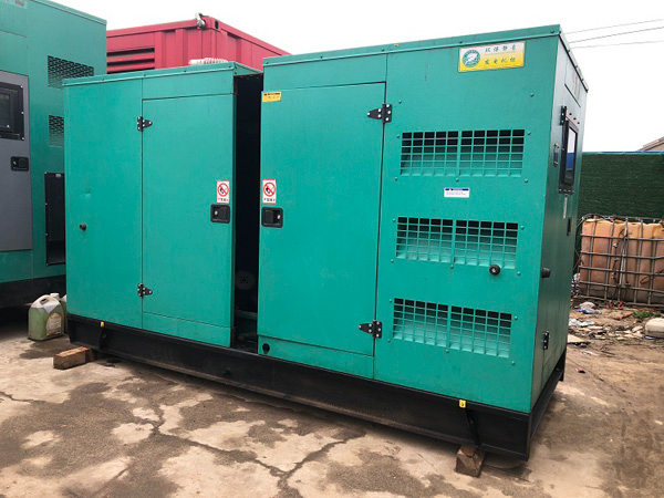 罗山怎样合理控制磷酸铁锂蓄电池的充放电倍率以延长其使用寿命？